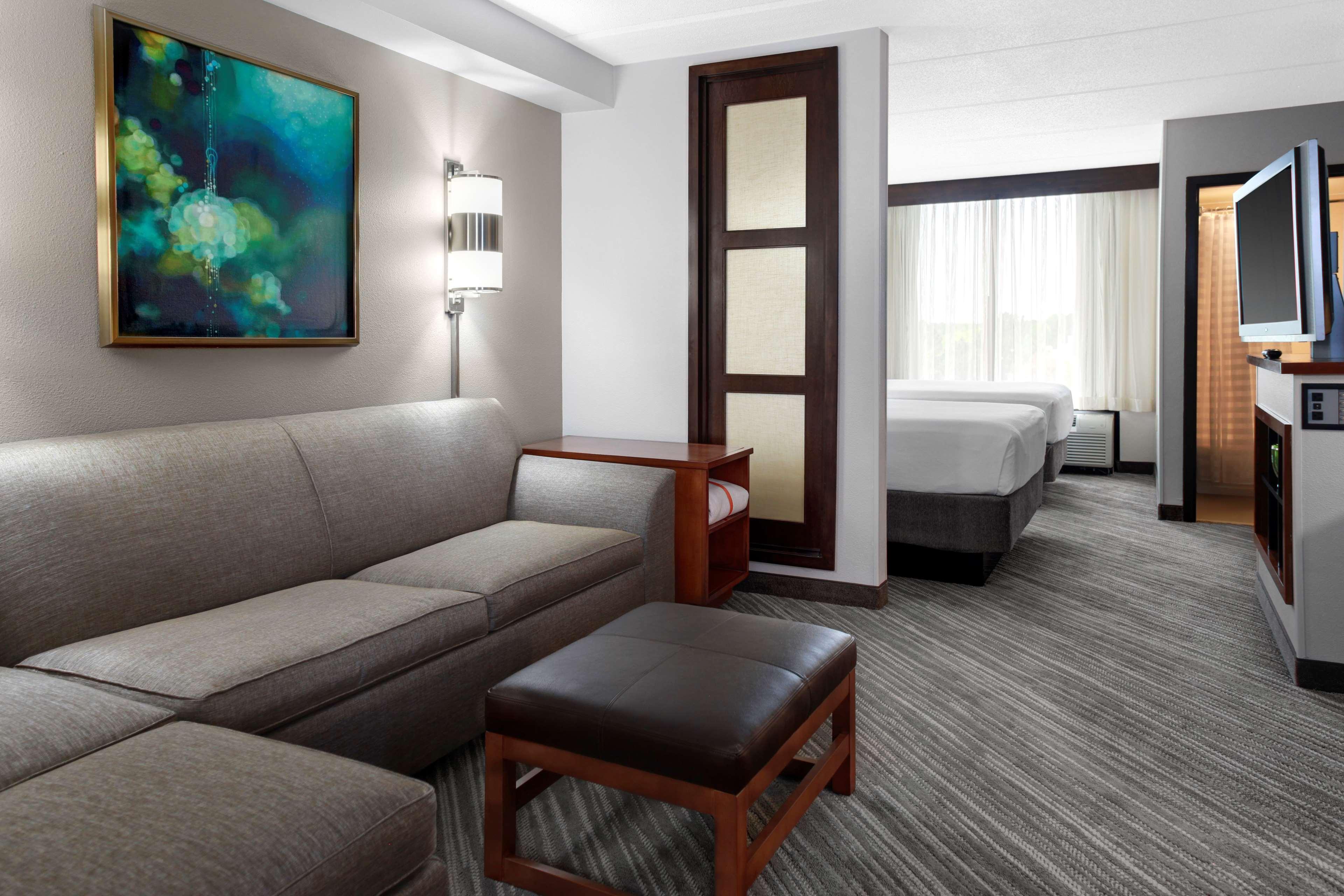 Hyatt Place Detroit/Livonia Exterior photo