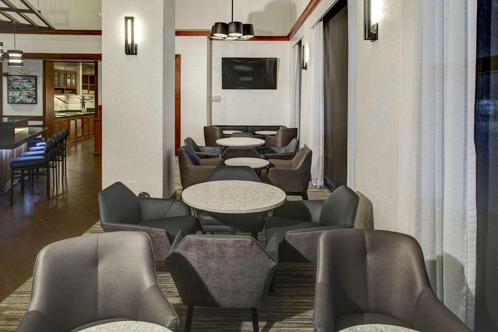 Hyatt Place Detroit/Livonia Restaurant photo