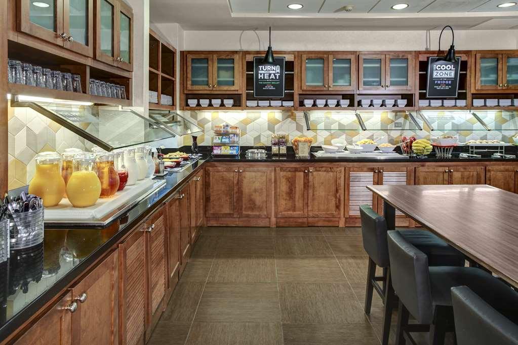 Hyatt Place Detroit/Livonia Restaurant photo