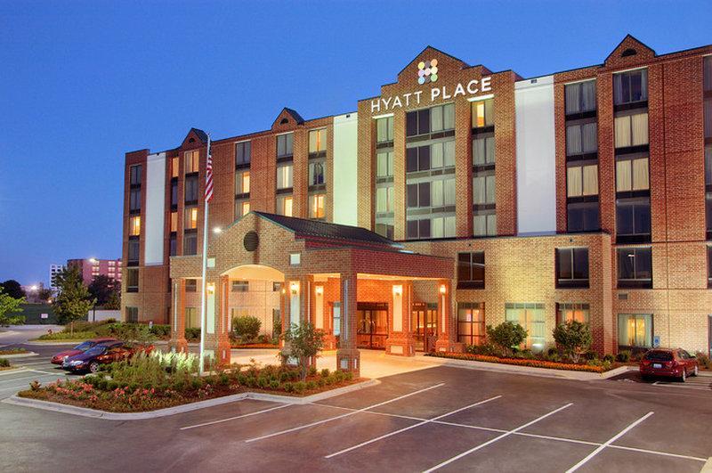 Hyatt Place Detroit/Livonia Exterior photo